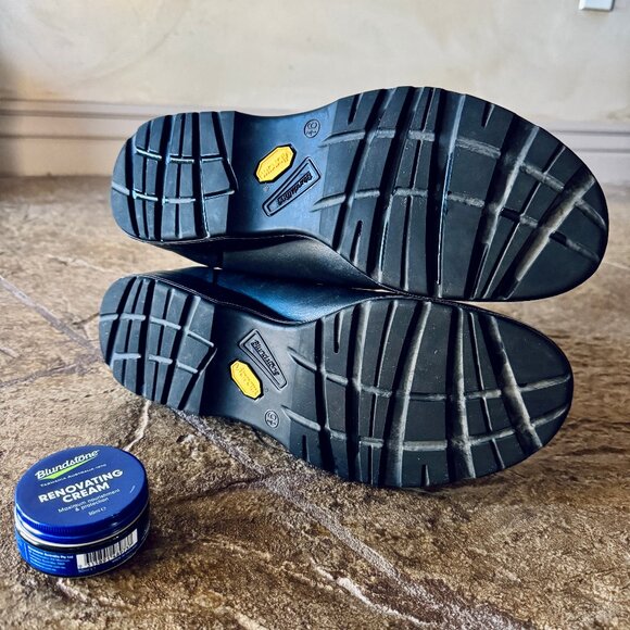 Mens Blundstone 2241 All-Terrain Thermal Chelsea Boots Black 10.5 US Vibram - Picture 4 of 5